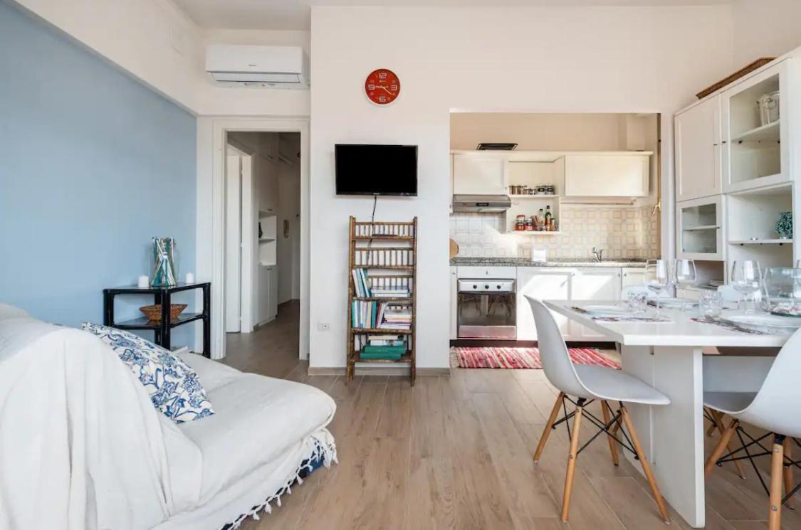 Seaside Apt Private Parking And Near The Beach เวียเรจโจ ภายนอก รูปภาพ